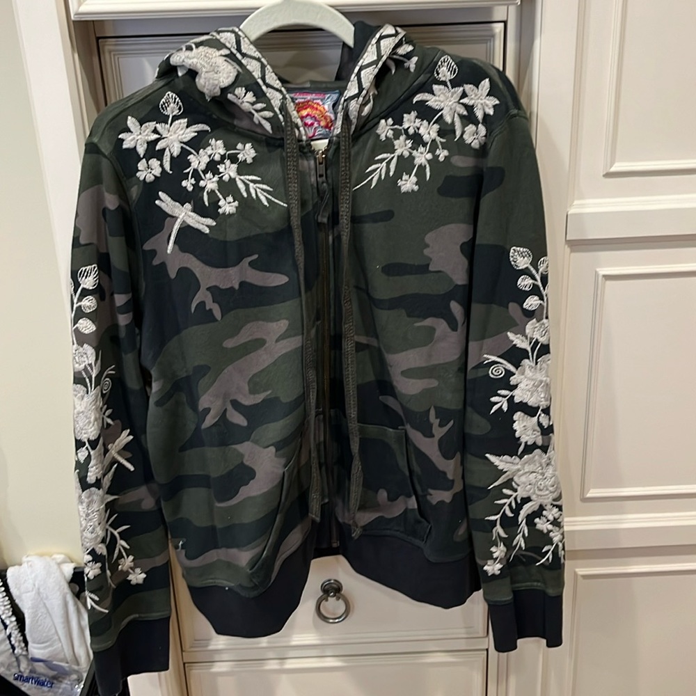 Johnny Was camo hoodie size large